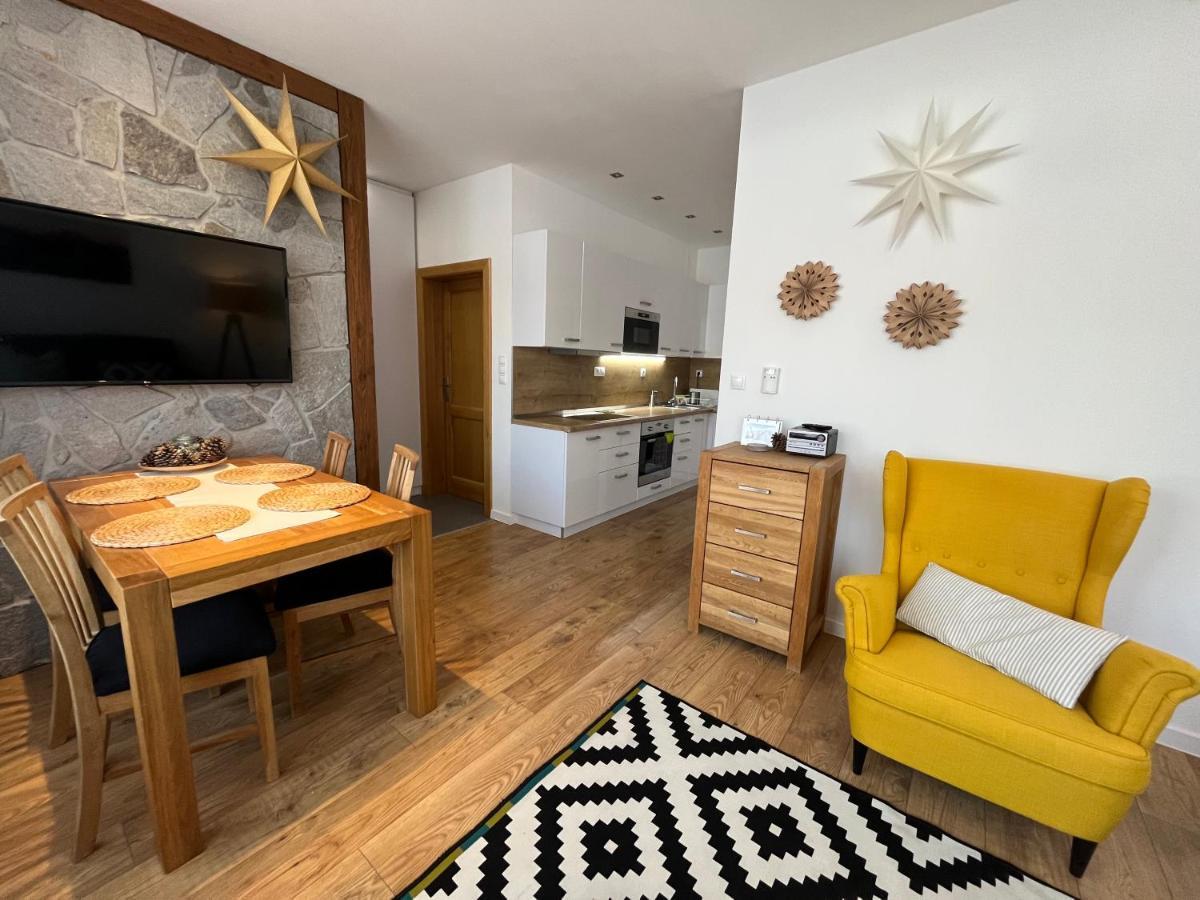 Apartmany Bobulky ตาตรันสกา ลอมนีจา ภายนอก รูปภาพ